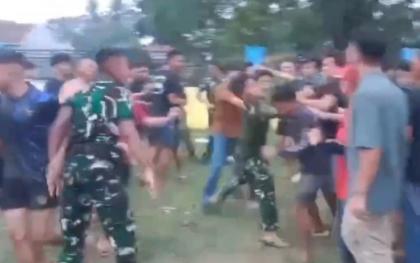 Viral Puluhan Anggota TNI Bentrok dengan Warga di Lampung Utara, 8 Orang Luka