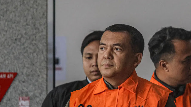 Ⓒ Hak cipta foto di atas dikembalikan sesungguhnya kepada pemilik foto Ⓒ Hak cipta foto di atas dikembalikan sesungguhnya kepada pemilik foto