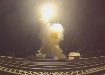 Trump: AS Akan Hancurkan Jembatan dan Pembangkit Listrik Iran