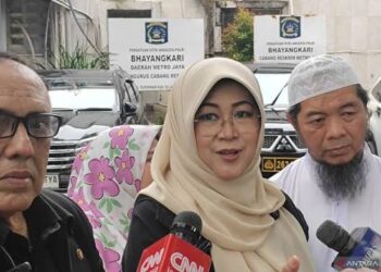 Ⓒ Hak cipta foto di atas dikembalikan sesungguhnya kepada pemilik foto Ⓒ Hak cipta foto di atas dikembalikan sesungguhnya kepada pemilik foto