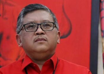 Hasto Ogah Tanggapi Kaesang Maju Nyaleg di Jateng