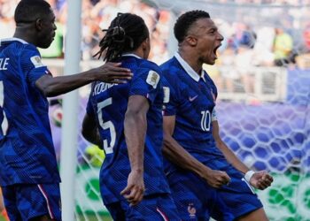 Prancis Singkirkan Paraguay Lewat Penalti Mbappe, Tantang Maroko di Perempatfinal