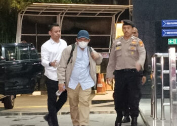 Bupati Lombok Barat Lalu Ahmad Zaini Ditetapkan Jadi Tersangka