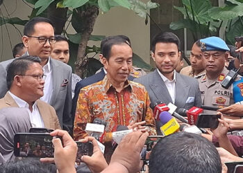 Sangat Aneh Kejaksaan Belum Periksa Jokowi