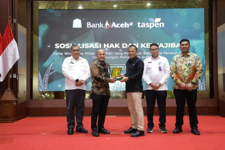 Ⓒ Hak cipta foto di atas dikembalikan sesungguhnya kepada pemilik foto Ⓒ Hak cipta foto di atas dikembalikan sesungguhnya kepada pemilik foto