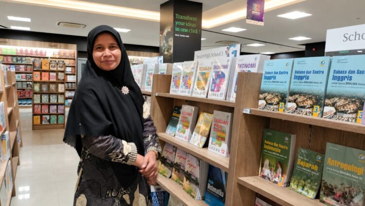 sekolah rakyat menengah atas