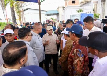 Wagub Aceh dan Komisi VI DPR Tinjau Huntara di Aceh Tamiang, BUMN Karya Diminta Percepat Rehabilitasi