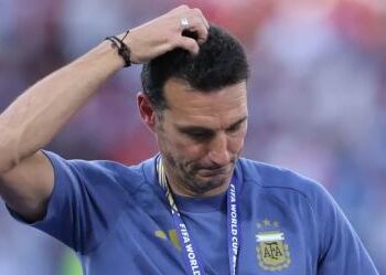 Sambil Menangis, Lionel Scaloni Isyaratkan Mundur dari Timnas Argentina