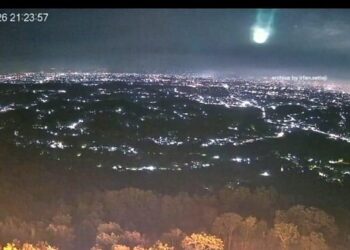 Ahli Astronomi Ungkap Asal-usul Meteor Superterang di Langit Jogja hingga Cirebon