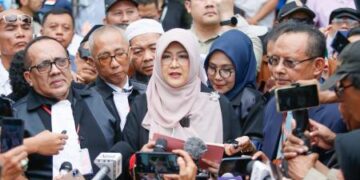 Ⓒ Hak cipta foto di atas dikembalikan sesungguhnya kepada pemilik foto Ⓒ Hak cipta foto di atas dikembalikan sesungguhnya kepada pemilik foto