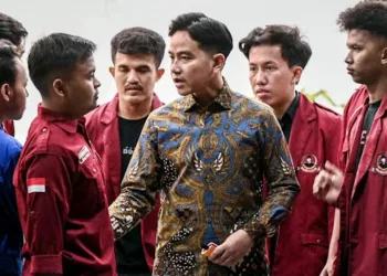 Ⓒ Hak cipta foto di atas dikembalikan sesungguhnya kepada pemilik foto Ⓒ Hak cipta foto di atas dikembalikan sesungguhnya kepada pemilik foto