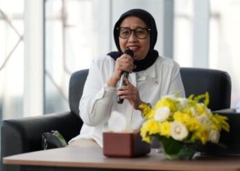Prabowo Minta Nanik S Deyang Tetap Awasi BGN meski Mundur dari Kepala