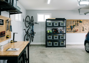I Spent Eight Months Not Selling a Garage Full of Stuff. Here's What Finally Fixed It