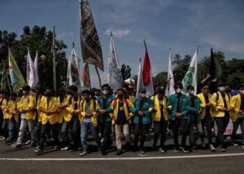 90 Persen Menteri Dinilai Gagal, AMI Desak Prabowo Segera Reshuffle Kabinet
