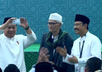 Ⓒ Hak cipta foto di atas dikembalikan sesungguhnya kepada pemilik foto Ⓒ Hak cipta foto di atas dikembalikan sesungguhnya kepada pemilik foto
