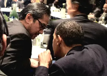 Foto Langka Obama Berlutut di Depan Marty Natalegawa, Netizen Sikut Kualitas Menlu RI Lainnya