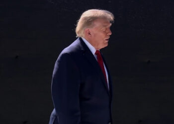 Trump Kibarkan Bendera Perang Ekonomi Besar-besaran terhadap Iran