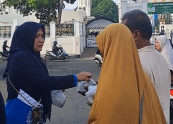 Dinsos Aceh Ajak ASN Manfaatkan WFH untuk Jumat Berkah, Target 2.700 Bungkus Nasi Dibagikan Tiap Pekan