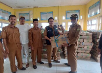 DKP Aceh Salurkan 11,1 Ton Ikan Segar untuk Tingkatkan Gizi Masyarakat Peukan Bada