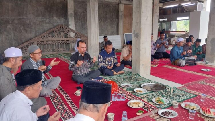 Ⓒ Hak cipta foto di atas dikembalikan sesungguhnya kepada pemilik foto Ⓒ Hak cipta foto di atas dikembalikan sesungguhnya kepada pemilik foto