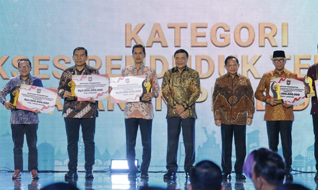 Pemerintah Aceh Raih Apresiasi Kategori Akses Penduduk ke Layanan Pendidikan