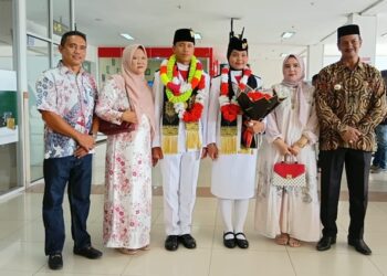 Camat Zahrul Fuadi Sambut Paskibraka Nasional Asal Kuta Baro Sepulang dari Istana Negara