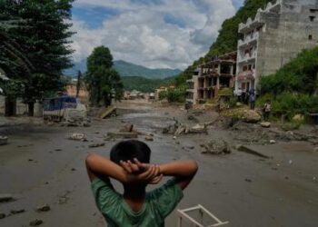 Banjir Nepal Hanyutkan Brankas Bank, Warga Curi Uang Miliaran Rupiah