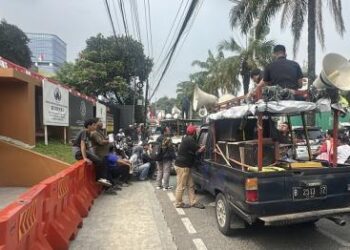Sidang Praperadilan Eks Jampidsus Febrie Adriansyah, Massa Geruduk PN Jaksel