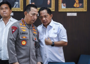 Bukan Dipecat, Tapi 'Dipromosikan'? Skenario Soft Landing Listyo Sigit Terungkap
