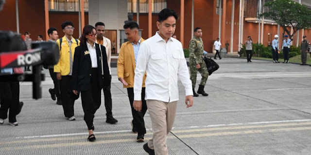 Ⓒ Hak cipta foto di atas dikembalikan sesungguhnya kepada pemilik foto Ⓒ Hak cipta foto di atas dikembalikan sesungguhnya kepada pemilik foto