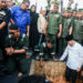 Tangis Mahathir Mohamad Pecah Saat Mengantar Istri ke Peristirahatan Terakhir