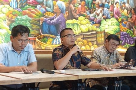 Ⓒ Hak cipta foto di atas dikembalikan sesungguhnya kepada pemilik foto Ⓒ Hak cipta foto di atas dikembalikan sesungguhnya kepada pemilik foto