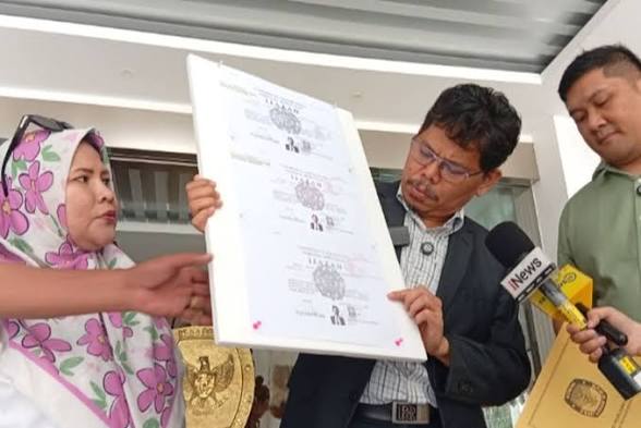 Bonatua Bongkar Bukti Baru Gugatan Ijazah Jokowi, Soroti Dokumen Legalisir