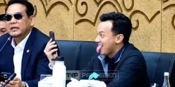 Ⓒ Hak cipta foto di atas dikembalikan sesungguhnya kepada pemilik foto Ⓒ Hak cipta foto di atas dikembalikan sesungguhnya kepada pemilik foto
