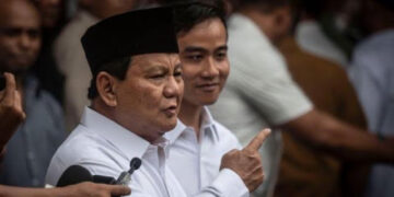 Prabowo Harus Benahi Gibran dan Menteri Titipan