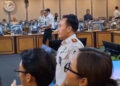 Kalapas Cibinong Kabur dari Wartawan Usai Rapat di DPR