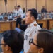 Kalapas Cibinong Kabur dari Wartawan Usai Rapat di DPR