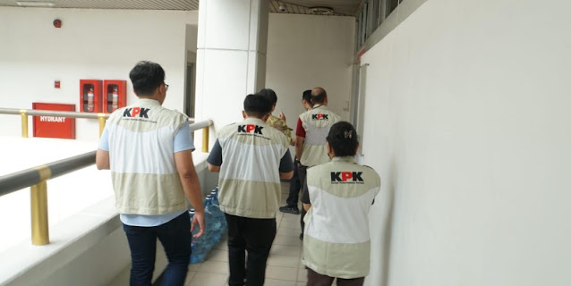 Ⓒ Hak cipta foto di atas dikembalikan sesungguhnya kepada pemilik foto Ⓒ Hak cipta foto di atas dikembalikan sesungguhnya kepada pemilik foto