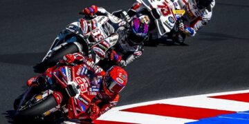 Ⓒ Hak cipta foto di atas dikembalikan sesungguhnya kepada pemilik foto Ⓒ Hak cipta foto di atas dikembalikan sesungguhnya kepada pemilik foto