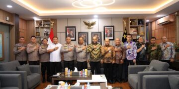 Ⓒ Hak cipta foto di atas dikembalikan sesungguhnya kepada pemilik foto Ⓒ Hak cipta foto di atas dikembalikan sesungguhnya kepada pemilik foto