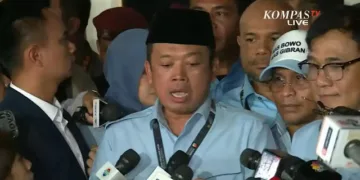 Ⓒ Hak cipta foto di atas dikembalikan sesungguhnya kepada pemilik foto Ⓒ Hak cipta foto di atas dikembalikan sesungguhnya kepada pemilik foto