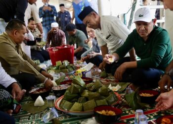 Ⓒ Hak cipta foto di atas dikembalikan sesungguhnya kepada pemilik foto Ⓒ Hak cipta foto di atas dikembalikan sesungguhnya kepada pemilik foto