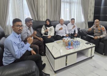 Ⓒ Hak cipta foto di atas dikembalikan sesungguhnya kepada pemilik foto Ⓒ Hak cipta foto di atas dikembalikan sesungguhnya kepada pemilik foto