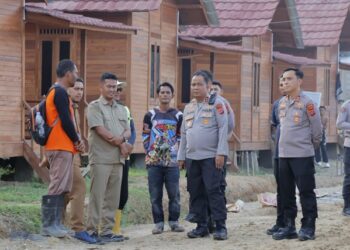 Ⓒ Hak cipta foto di atas dikembalikan sesungguhnya kepada pemilik foto Ⓒ Hak cipta foto di atas dikembalikan sesungguhnya kepada pemilik foto