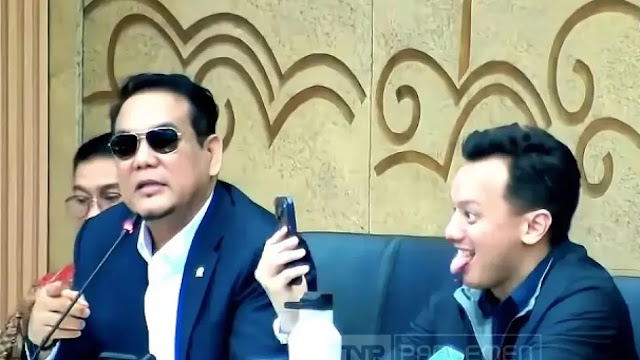 Ⓒ Hak cipta foto di atas dikembalikan sesungguhnya kepada pemilik foto Ⓒ Hak cipta foto di atas dikembalikan sesungguhnya kepada pemilik foto