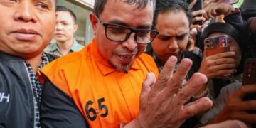 Ⓒ Hak cipta foto di atas dikembalikan sesungguhnya kepada pemilik foto Ⓒ Hak cipta foto di atas dikembalikan sesungguhnya kepada pemilik foto