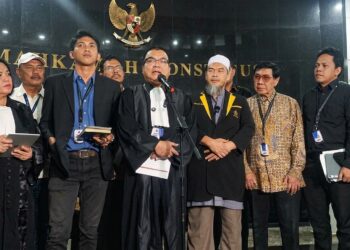 denny indrayana menyoroti keterangan bawaslu dalam sidang perselisihan hasil pemilihan umum