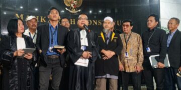denny indrayana menyoroti keterangan bawaslu dalam sidang perselisihan hasil pemilihan umum