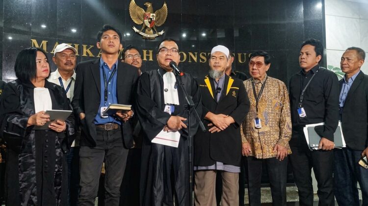 denny indrayana menyoroti keterangan bawaslu dalam sidang perselisihan hasil pemilihan umum