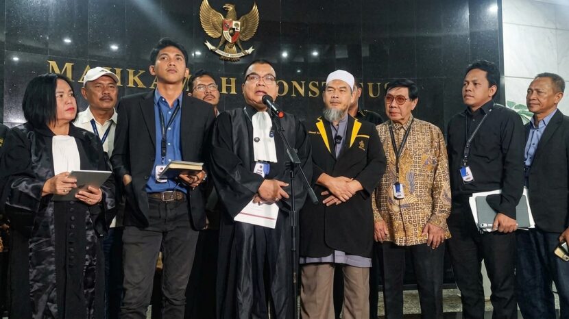 denny indrayana menyoroti keterangan bawaslu dalam sidang perselisihan hasil pemilihan umum